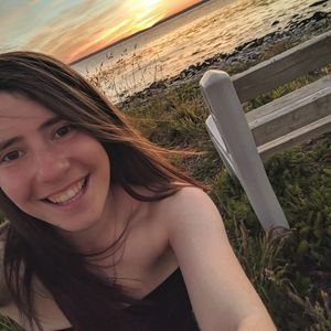 Meet your Posher, Angela